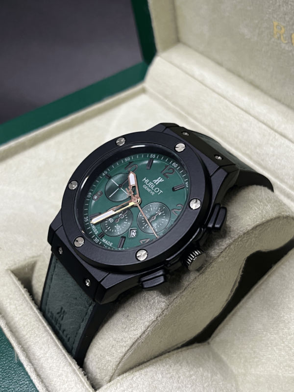 HUBLOT CLASSIC WATCH WITH LEATHER AND SILICON STRAP - Image 4